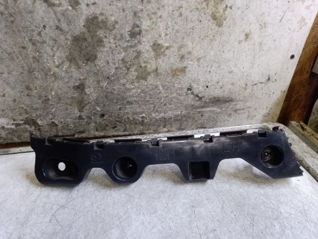 bontott MAZDA CX-5 Bal hátsó Oldal Lökhárító Tartó (Műanyag)