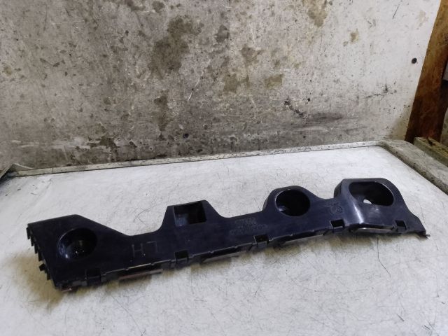 bontott MAZDA CX-5 Bal hátsó Oldal Lökhárító Tartó (Műanyag)