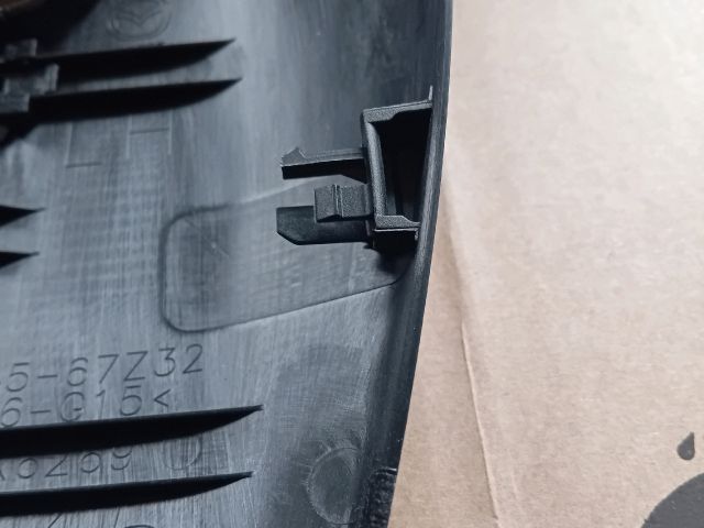 bontott MAZDA CX-5 Belső Visszapillantó Tükör Talp Burkolat