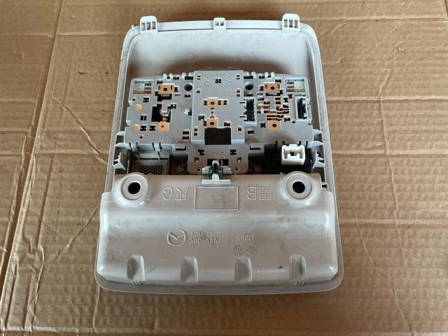 bontott MAZDA CX-5 Beltér Világítás Első