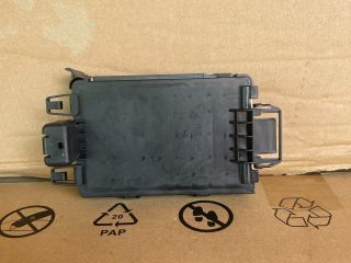 bontott MAZDA CX-5 Biztosítéktábla Csomagtér