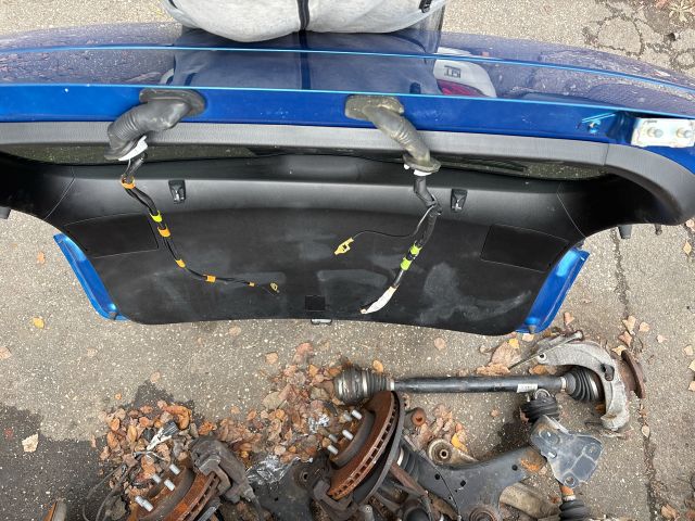 bontott MAZDA CX-5 Csomagtérajtó (Részeivel)