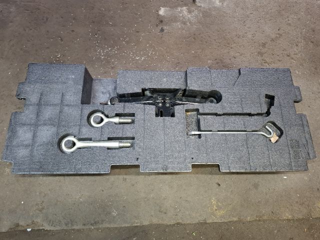 bontott MAZDA CX-5 Defekt Javító Készlet