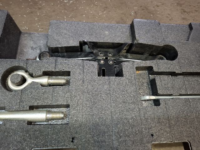 bontott MAZDA CX-5 Defekt Javító Készlet