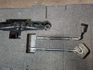 bontott MAZDA CX-5 Defekt Javító Készlet