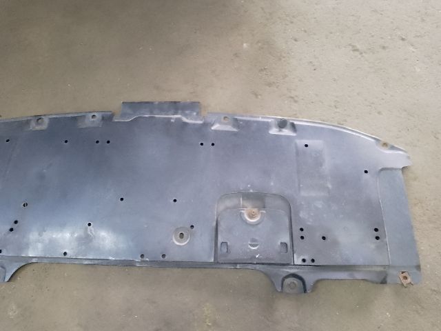 bontott MAZDA CX-5 Első Lökhárító Alsó (Műanyag)