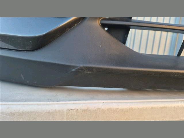 bontott MAZDA CX-5 Első Lökhárító (Részeivel)