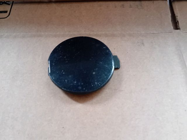 bontott MAZDA CX-5 Első Vonószem Burkolat