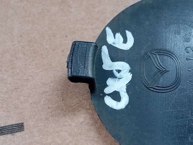 bontott MAZDA CX-5 Első Vonószem Burkolat