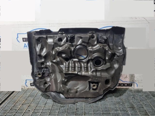 bontott MAZDA CX-5 Felső Hűtőburkolat