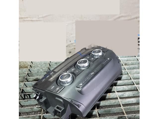 bontott MAZDA CX-5 Fűtéskapcsoló