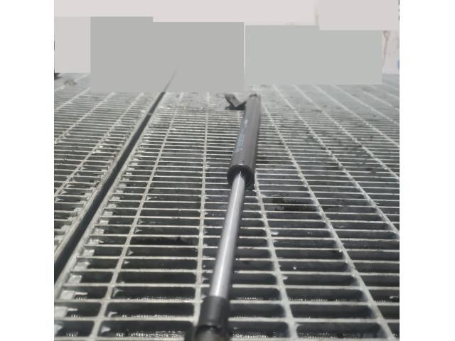 bontott MAZDA CX-5 Gázrugós Kitámasztó Teleszkóp Csomagtérajtó (Pozíciófüggetlen)