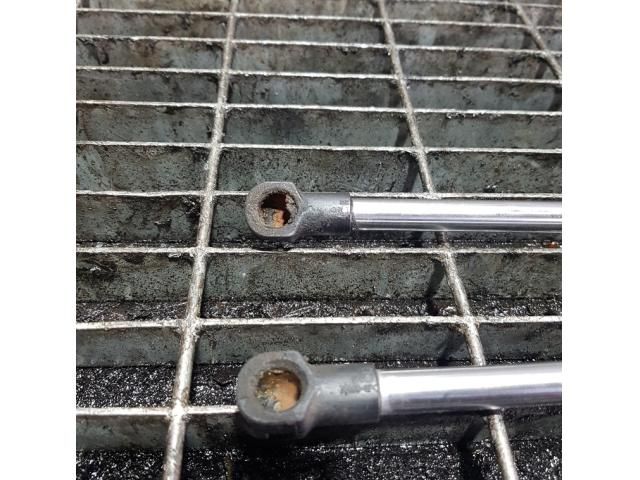 bontott MAZDA CX-5 Gázrugós Kitámasztó Teleszkóp Csomagtérajtó (Pozíciófüggetlen)