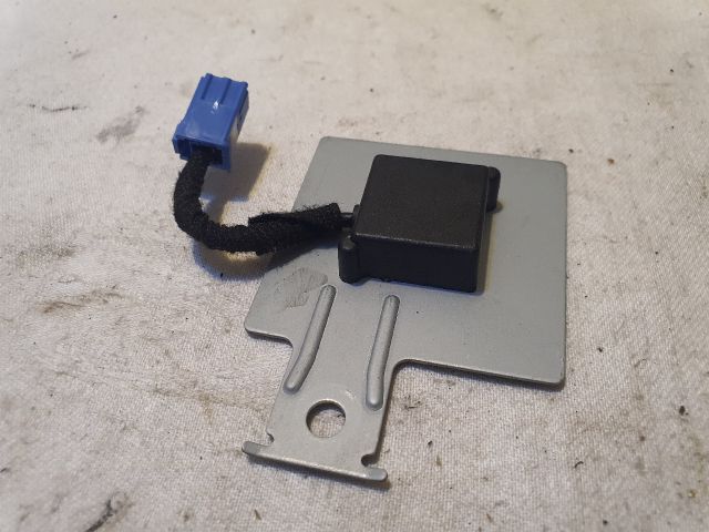 bontott MAZDA CX-5 GPS Antenna