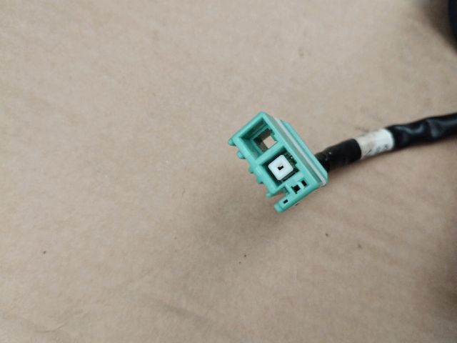 bontott MAZDA CX-5 GPS Antenna