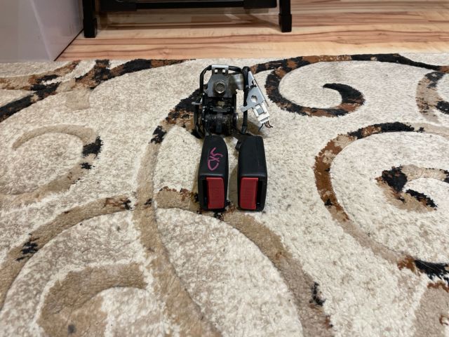 bontott MAZDA CX-5 Hátsó középső Biztonsági Öv Csat