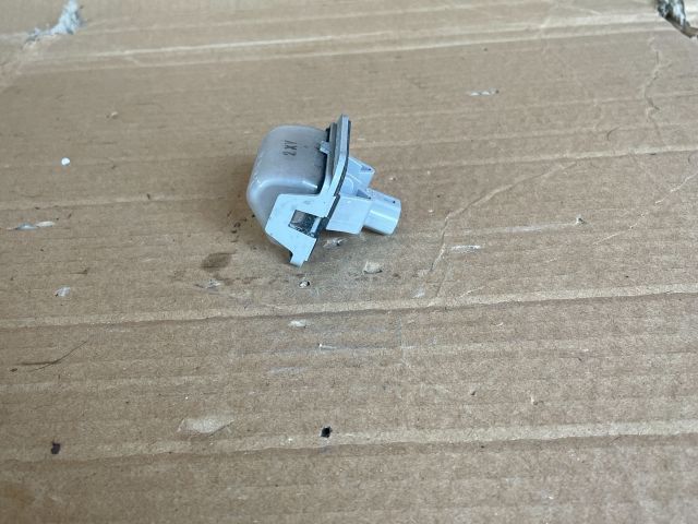 bontott MAZDA CX-5 Hátsó Rendszámtábla Világítás