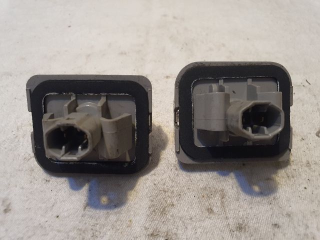 bontott MAZDA CX-5 Hátsó Rendszámtábla Világítás