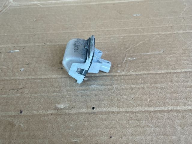 bontott MAZDA CX-5 Hátsó Rendszámtábla Világítás