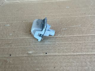 bontott MAZDA CX-5 Hátsó Rendszámtábla Világítás