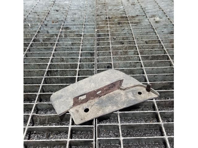 bontott MAZDA CX-5 Hátsó Sárvédő Gumi Pár