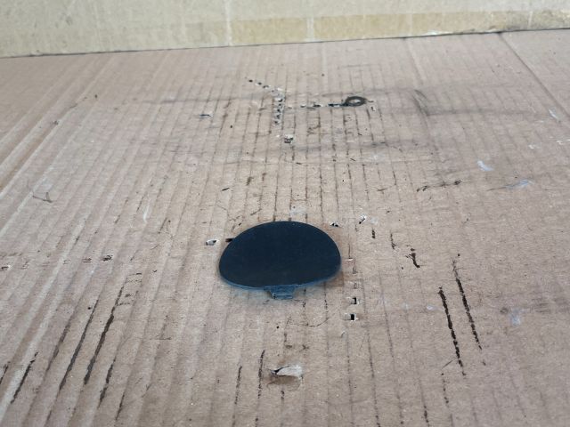 bontott MAZDA CX-5 Hátsó Vonószem Burkolat