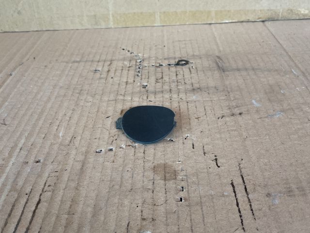 bontott MAZDA CX-5 Hátsó Vonószem Burkolat