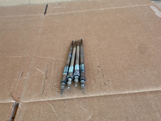 bontott MAZDA CX-5 Izzító/Gyújtó Gyertya