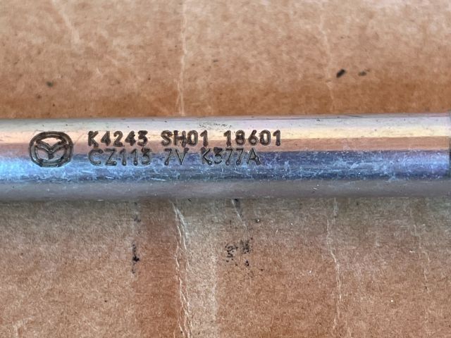 bontott MAZDA CX-5 Izzító/Gyújtó Gyertya