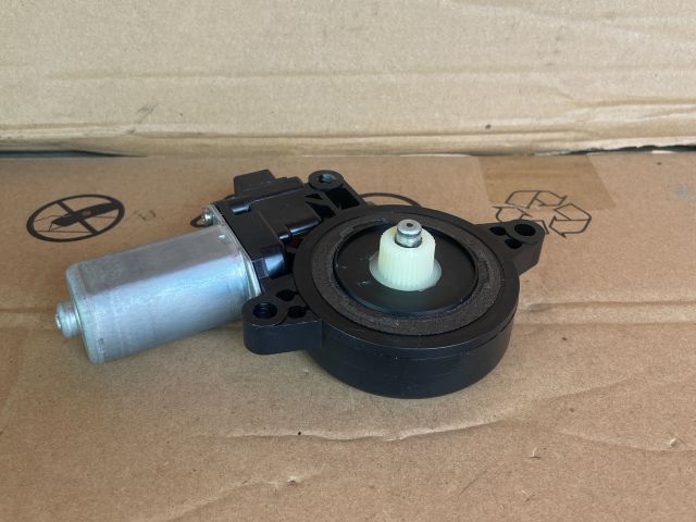 bontott MAZDA CX-5 Jobb első Ablakemelő Motor