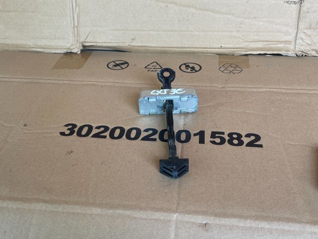 bontott MAZDA CX-5 Jobb első Ajtóhatároló