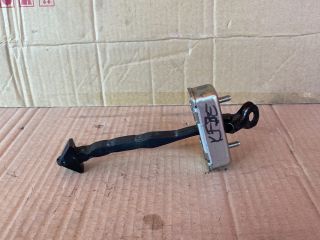 bontott MAZDA CX-5 Jobb első Ajtóhatároló