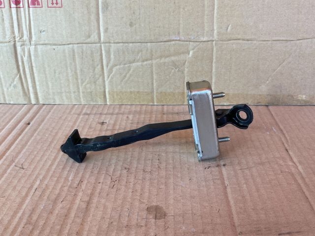 bontott MAZDA CX-5 Jobb első Ajtóhatároló