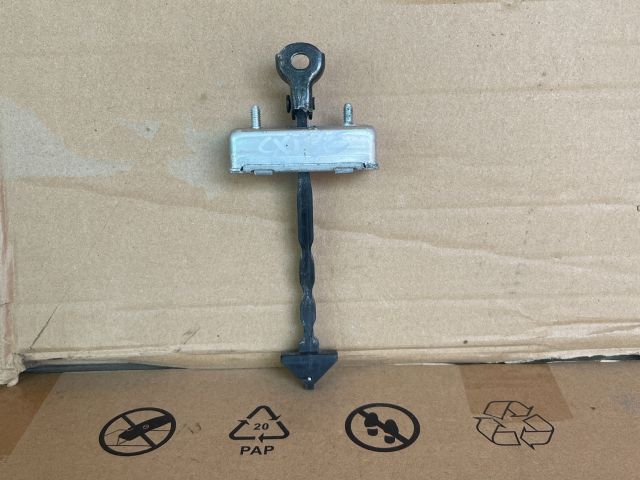 bontott MAZDA CX-5 Jobb első Ajtóhatároló