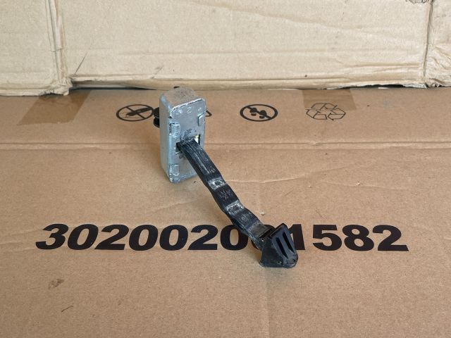 bontott MAZDA CX-5 Jobb első Ajtóhatároló