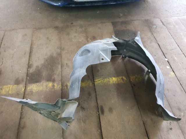 bontott MAZDA CX-5 Jobb első Dobbetét (Kerékjárati, Műanyag)