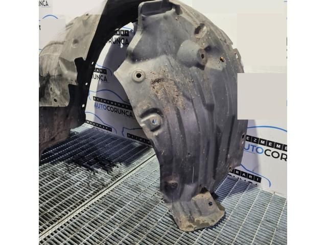 bontott MAZDA CX-5 Jobb első Dobbetét (Kerékjárati, Műanyag)