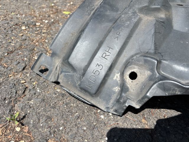 bontott MAZDA CX-5 Jobb első Dobbetét (Kerékjárati, Műanyag)