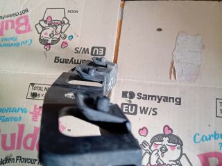 bontott MAZDA CX-5 Jobb első Oldal Lökhárító Tartó (Műanyag)