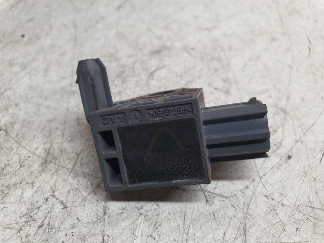 bontott MAZDA CX-5 Jobb első Oldal Ütközés Érzékelő