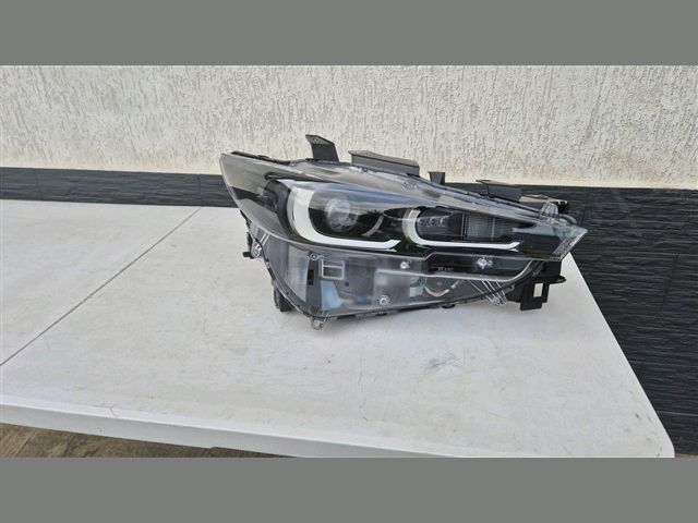 bontott MAZDA CX-5 Jobb Fényszóró