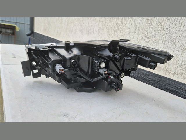 bontott MAZDA CX-5 Jobb Fényszóró