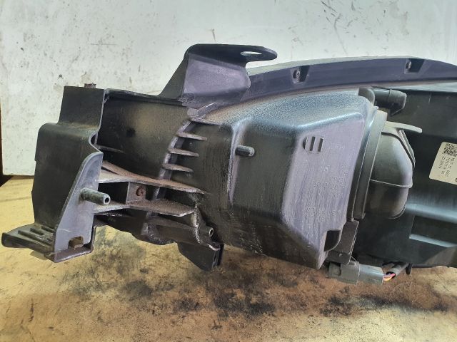 bontott MAZDA CX-5 Jobb Fényszóró