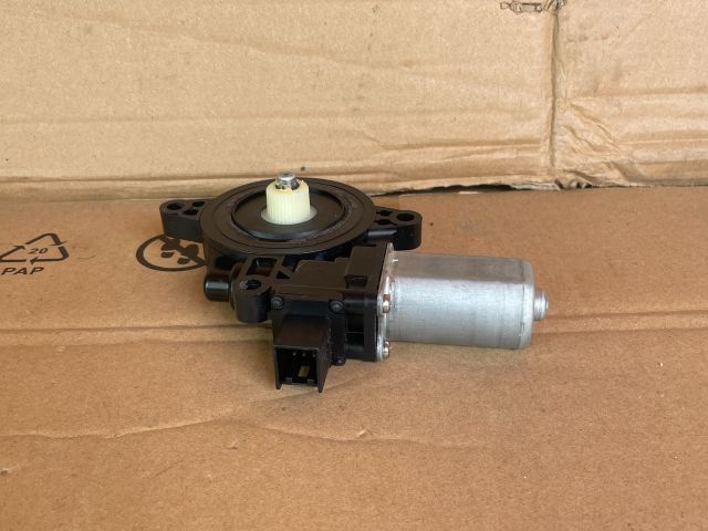 bontott MAZDA CX-5 Jobb hátsó Ablakemelő Motor