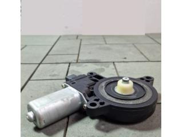 bontott MAZDA CX-5 Jobb hátsó Ablakemelő Motor