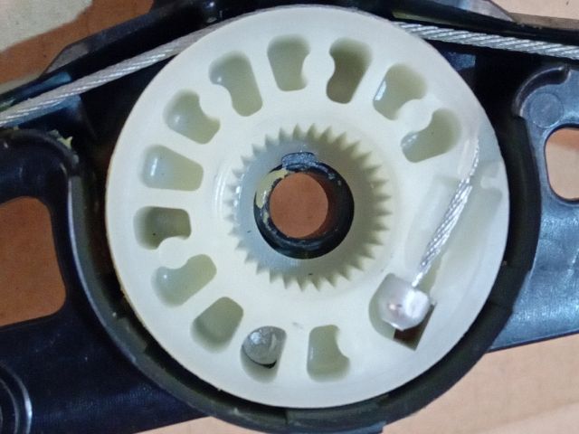 bontott MAZDA CX-5 Jobb hátsó Ablakemelő Szerkezet (Elektromos)