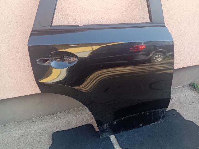 bontott MAZDA CX-5 Jobb hátsó Ajtó (Üres lemez)