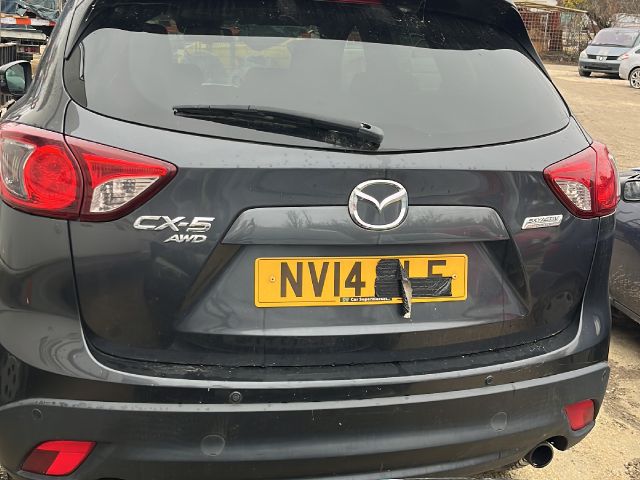 bontott MAZDA CX-5 Jobb hátsó Dobbetét (Kerékjárati, Műanyag)