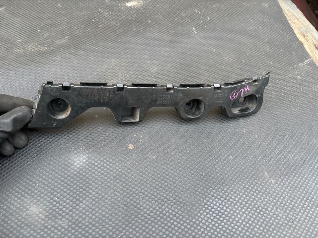 bontott MAZDA CX-5 Jobb hátsó Oldal Lökhárító Tartó (Műanyag)