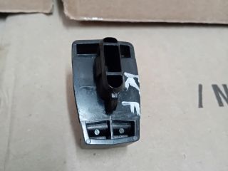 bontott MAZDA CX-5 Jobb Kalaptartó Tartó Konzol